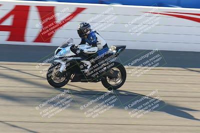 media/Jan-21-2022-Fastrack Riders (Fri) [[90b5309cc6]]/Level 1/Session 1 Front Straight/